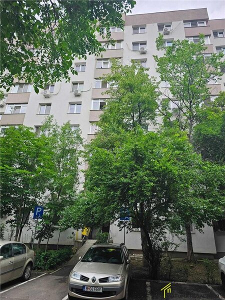 Gorjului, apartament 3 camere de vanzare.
